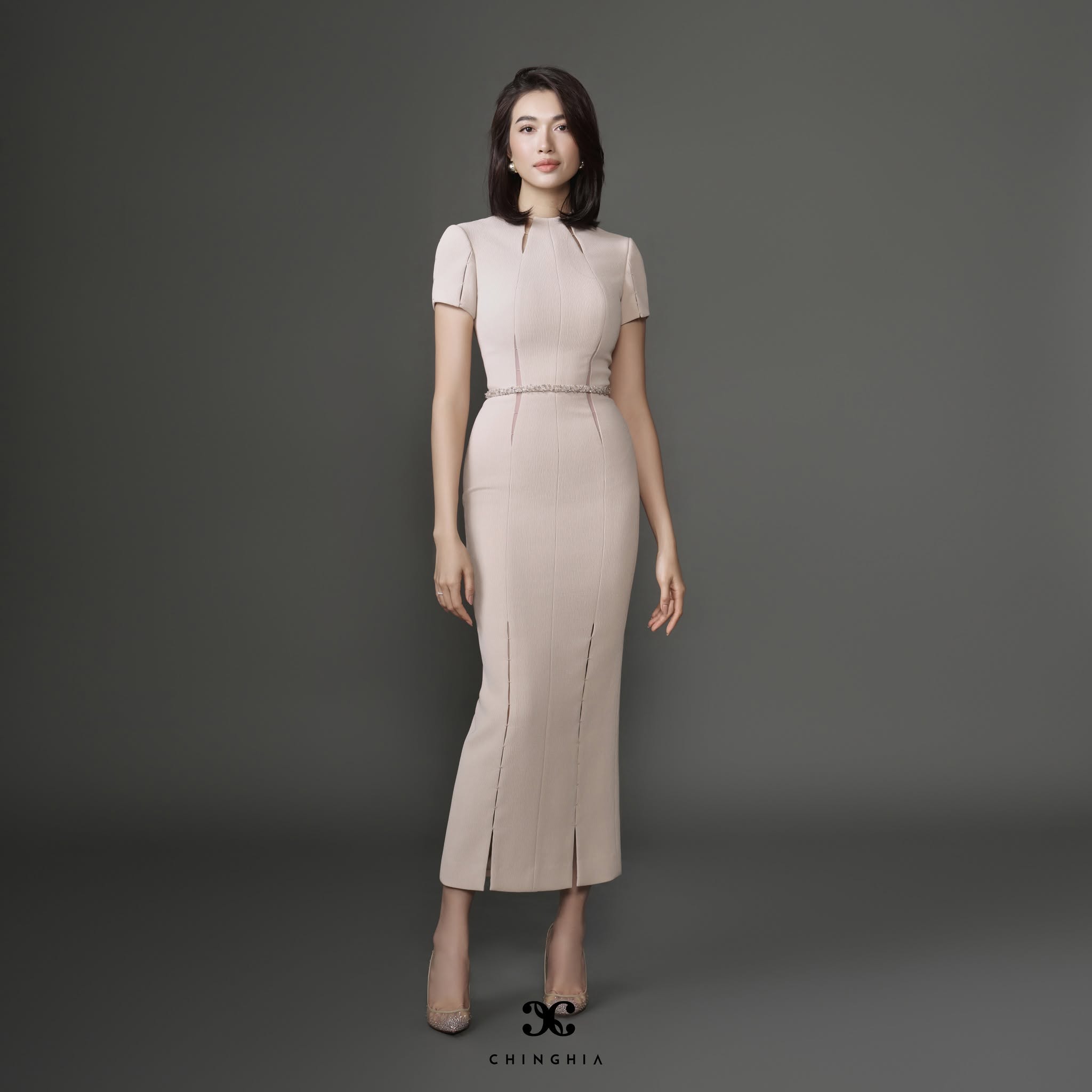 Đầm midi màu ghi be